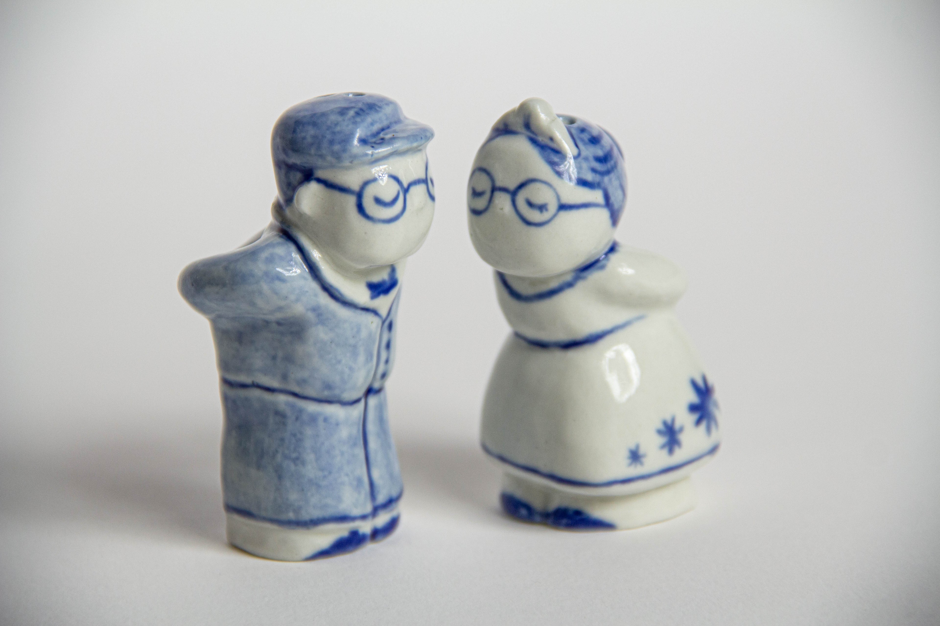 Customizable Kissing Salt & Pepper Figurines