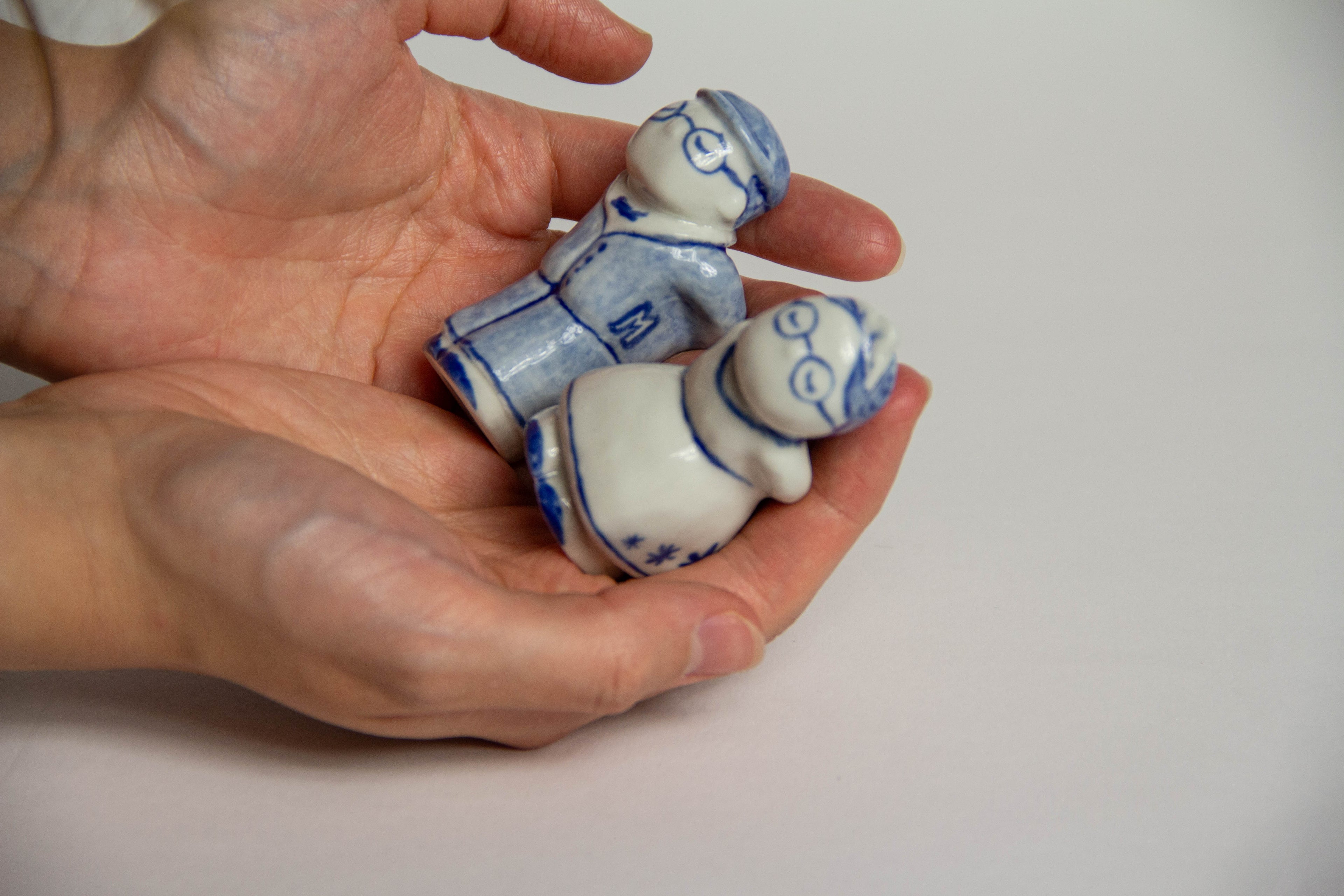 Customizable Kissing Salt & Pepper Figurines